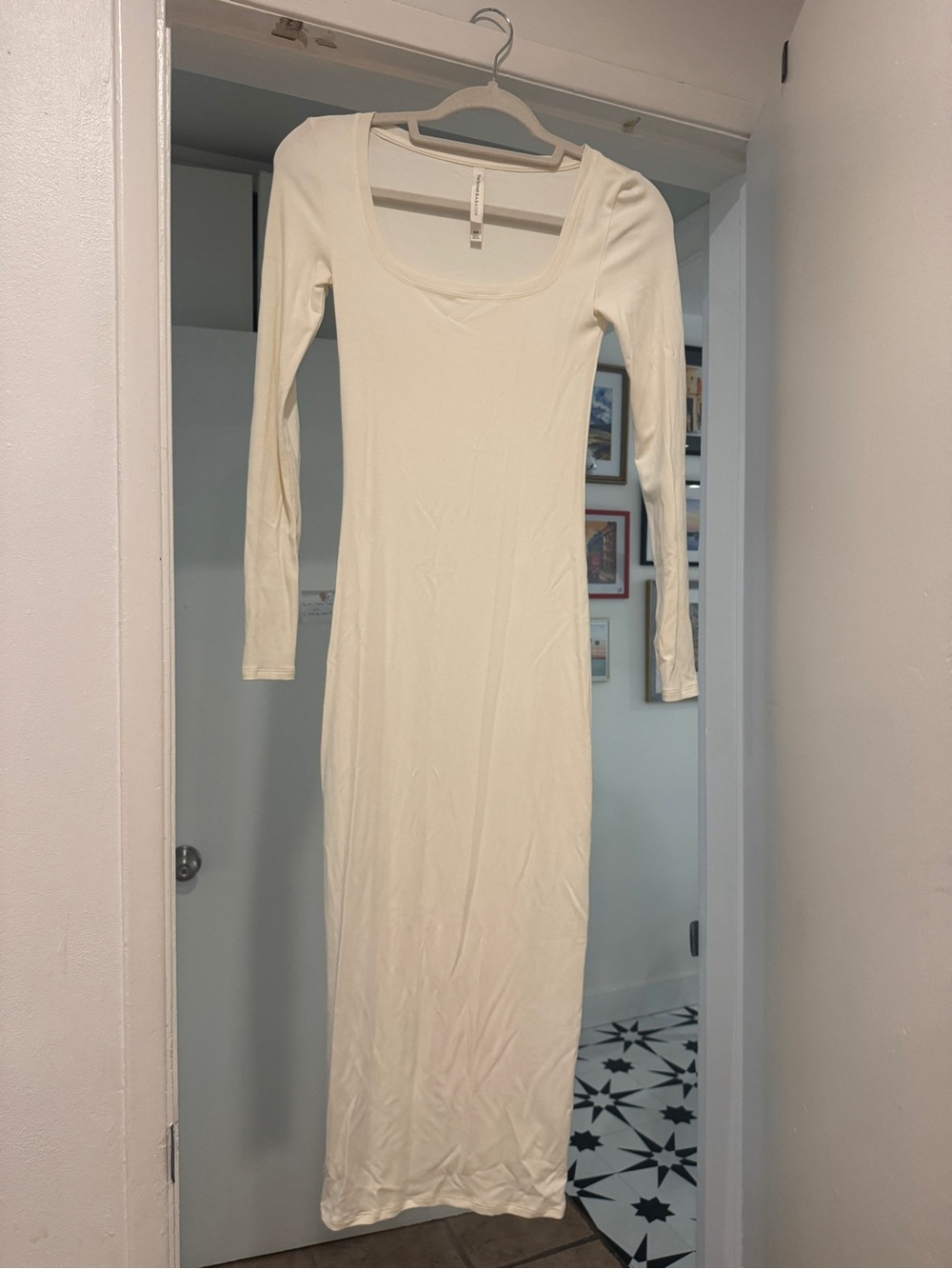 SKIMs Women's Long Sleeve Scoop Neck Maxi Dress in Cream
